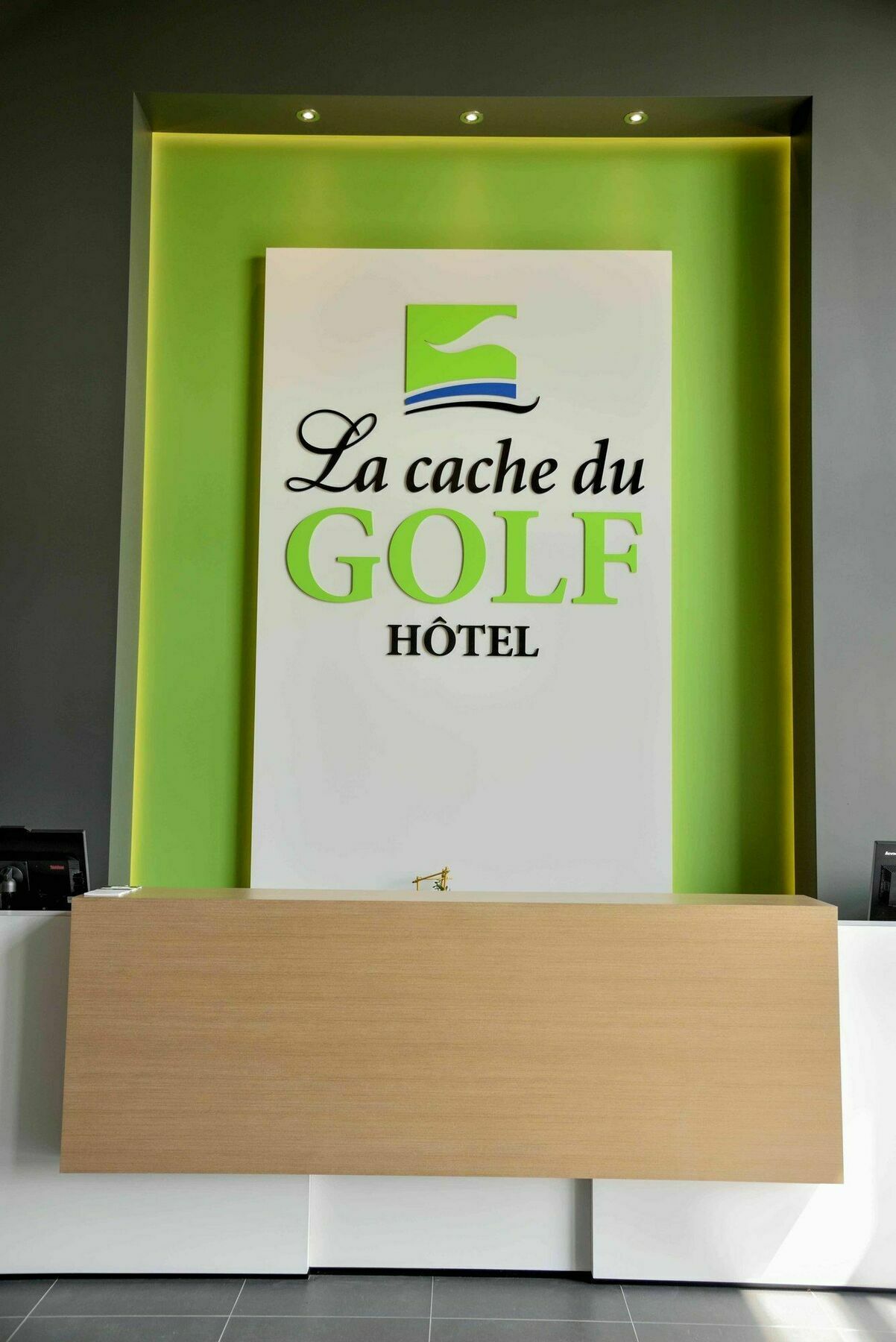 La Cache Du Golf Hotel Beauceville Bagian luar foto