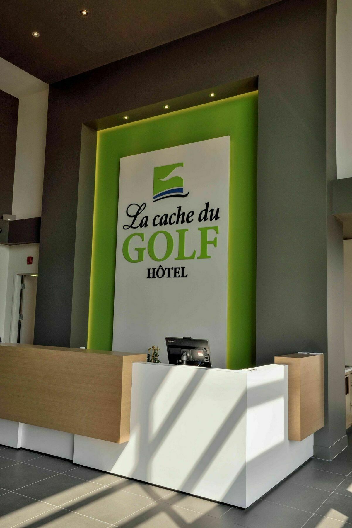 La Cache Du Golf Hotel Beauceville Bagian luar foto